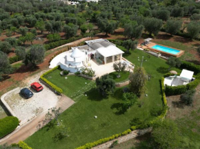 Trullo dei Sogni con Piscina e Jacuzzi San Michele Salentino